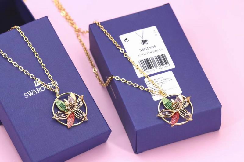 Swarovski Necklace 01lyr66